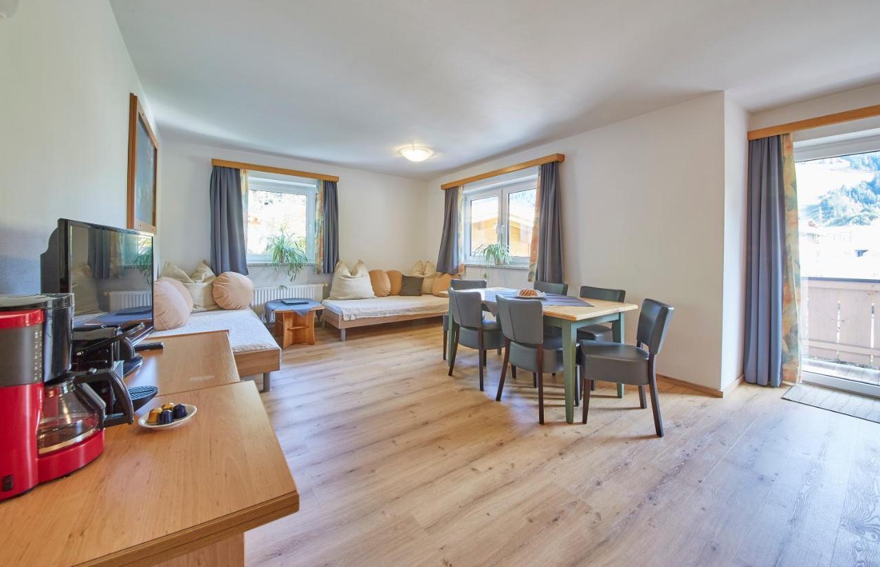 Am Zwoelferkogel Appartements ザールバッハ・ヒンターグレム エクステリア 写真