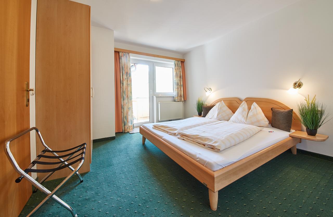 Am Zwoelferkogel Appartements ザールバッハ・ヒンターグレム エクステリア 写真