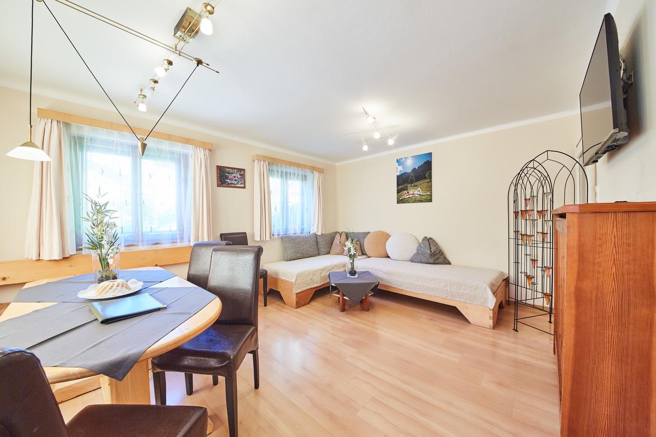 Am Zwoelferkogel Appartements ザールバッハ・ヒンターグレム エクステリア 写真