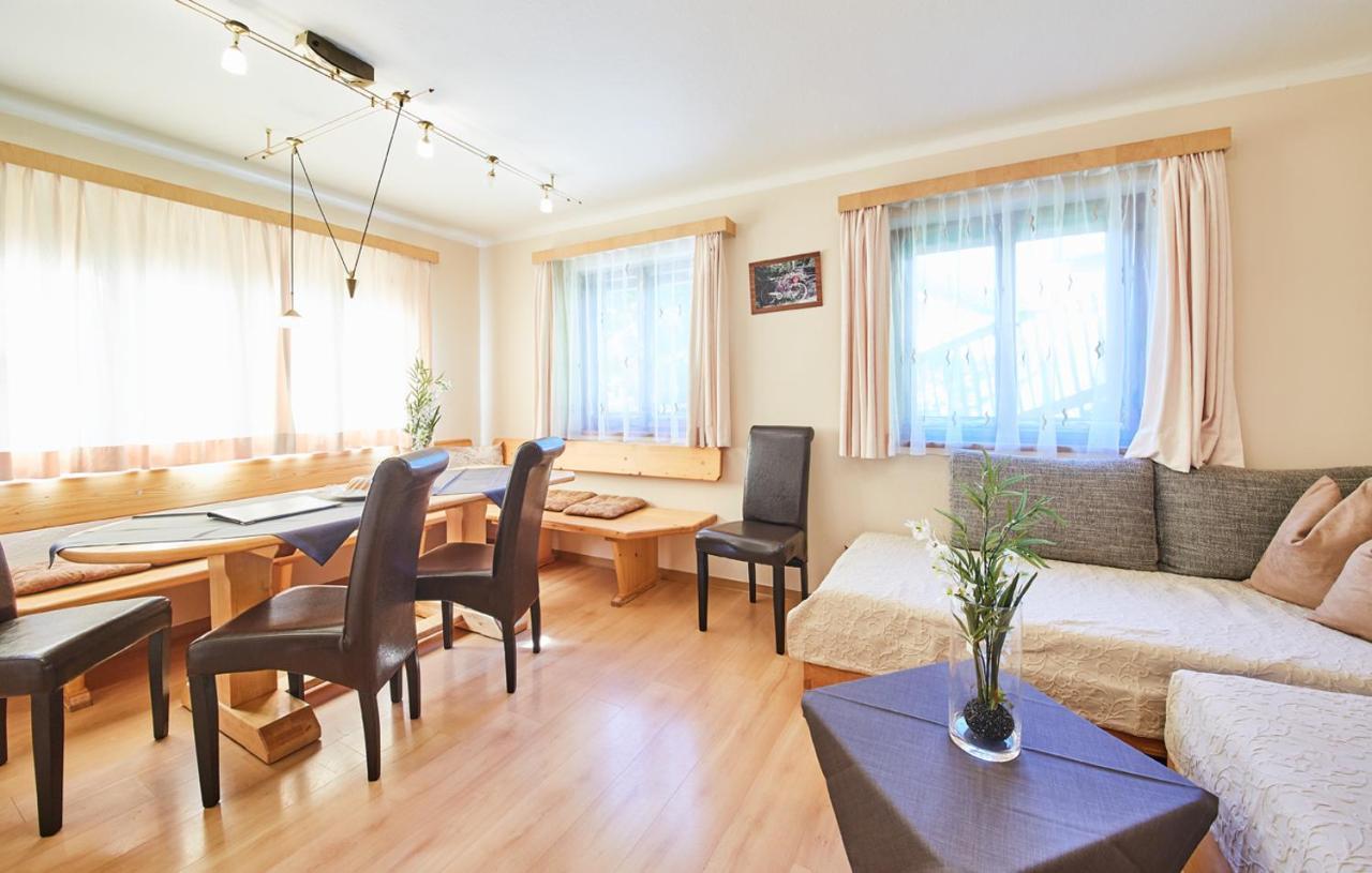 Am Zwoelferkogel Appartements ザールバッハ・ヒンターグレム エクステリア 写真